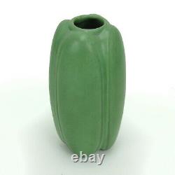 Teco Pottery 10 matte green 4 lobed ovoid vase shape 112 Arts & Crafts Gates