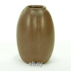 Teco Pottery 5 matte brown 4 lobed ovoid vase shape 114 Arts& Crafts Gates