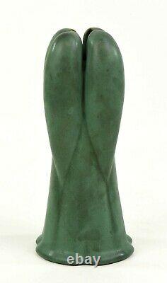 Teco Pottery Arts And Crafts Green 9 Tall Vase Shape Number 186