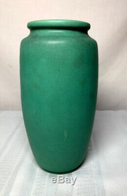 Teco Pottery, Matte Green Large Tapered Swollen Form, Arts & Crafts, Very Nice