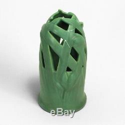 Teco Pottery matte green reticulated tulip 11 vase Arts & Crafts prairie school
