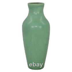 Teco Vintage Antique Arts And Crafts Pottery Matte Green Ceramic Vase 194