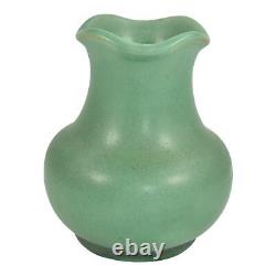 Teco Vintage Arts And Crafts Pottery Matte Green Ruffled Rim Ceramic Vase 233