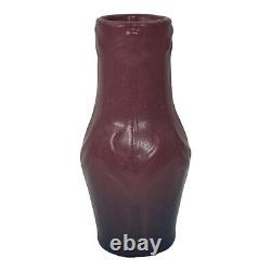 Van Briggle 1918 Arts And Crafts Pottery Mulberry Red Stylized Flowers Vase 821