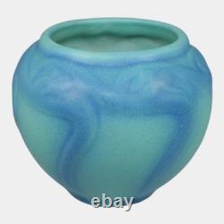 Van Briggle 1920s Vintage Arts And Crafts Pottery Blue Spiderwort Vase 695