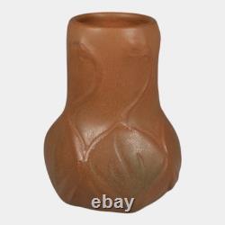 Van Briggle 1930s Vintage Arts And Crafts Pottery Brown Ceramic Flower Vase 645