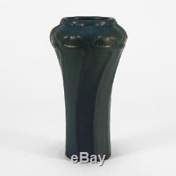 Van Briggle Pottery'07-12 vase shape 601 Arts & Crafts matte blue poppy pods