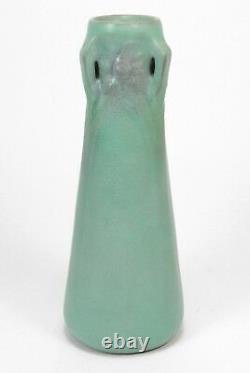 Van Briggle Pottery 1905 vase shape 245 Arts & Crafts matte bi color red clay