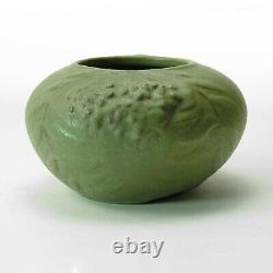 Van Briggle Pottery 1905 vase unknown shape Arts & Crafts matte green red clay