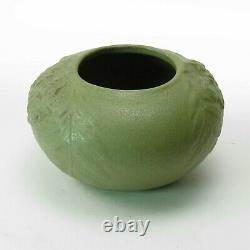 Van Briggle Pottery 1905 vase unknown shape Arts & Crafts matte green red clay