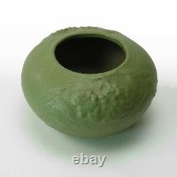 Van Briggle Pottery 1905 vase unknown shape Arts & Crafts matte green red clay