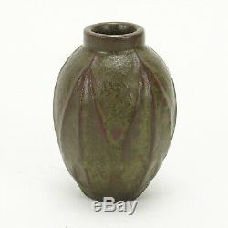Van Briggle Pottery 1906-07 vase shape 472 Arts & Crafts matte green red clay