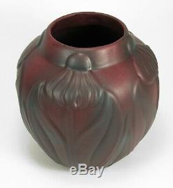 Van Briggle Pottery'20's mulberry red cone flower vase shape 754 Arts & Crafts