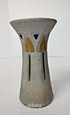 Vintage 10 Roseville Pottery Arts & Crafts Mostique Arrow Vase 164 Ceramic
