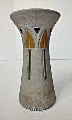 Vintage 10 Roseville Pottery Arts & Crafts Mostique Arrow Vase 164 Ceramic