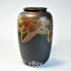 Vintage 1925 Roseville Rosecraft 8.25 in. Art Nouveau Arts & Crafts Vase