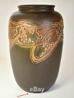 Vintage 1925 Roseville Rosecraft 8.25 in. Art Nouveau Arts & Crafts Vase