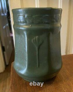 Vintage Antique Arts & Crafts Mission Style Matte Green Art Pottery 7 Vase