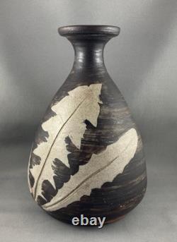 Vintage Canadian Pottery Vase, Sgraffito Leaves, 8.5 H, Vancouver Island