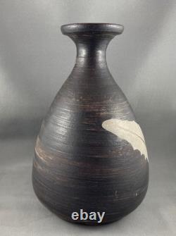 Vintage Canadian Pottery Vase, Sgraffito Leaves, 8.5 H, Vancouver Island