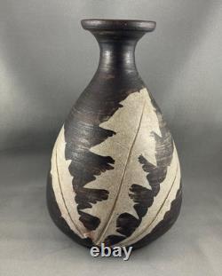 Vintage Canadian Pottery Vase, Sgraffito Leaves, 8.5 H, Vancouver Island