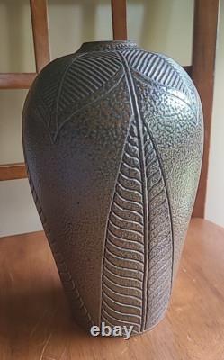 Vintage Nancee Meeker Pottery Raku Hand Carved Jar Vase Organic Arts & Crafts