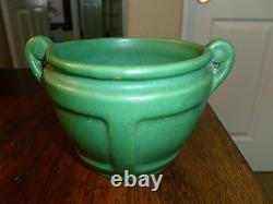 Vintage Roseville Matt Green pattern Flower pot 548 USA Arts & Crafts