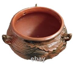 Vintage Roseville Pottery Busberry Hanging Basket #465-5