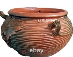 Vintage Roseville Pottery Busberry Hanging Basket #465-5