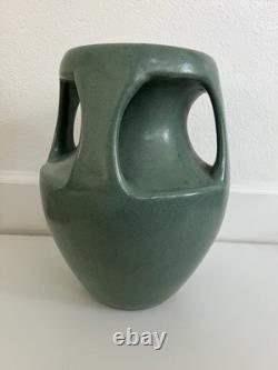 Vintage Royal Haeger Arts & Crafts Mission Revival Matte Green Vase 12