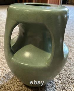 Vintage Royal Haeger Arts & Crafts Mission Revival Matte Green Vase 12