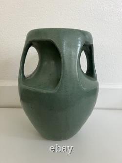 Vintage Royal Haeger Arts & Crafts Mission Revival Matte Green Vase 12
