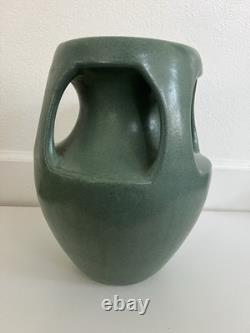 Vintage Royal Haeger Arts & Crafts Mission Revival Matte Green Vase 12