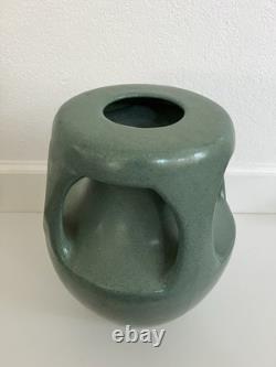 Vintage Royal Haeger Arts & Crafts Mission Revival Matte Green Vase 12