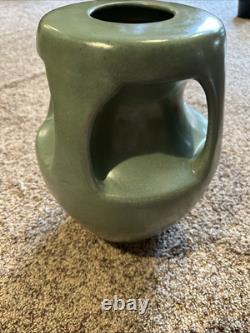 Vintage Royal Haeger Arts & Crafts Mission Revival Matte Green Vase 12