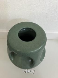Vintage Royal Haeger Arts & Crafts Mission Revival Matte Green Vase 12