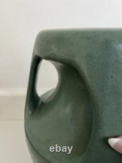 Vintage Royal Haeger Arts & Crafts Mission Revival Matte Green Vase 12