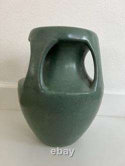 Vintage Royal Haeger Arts & Crafts Mission Revival Matte Green Vase 12