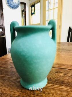 Vintage WELLER Vase/Art Pottery/Arts & Crafts/Matte Green 1920-30s /Inscribed