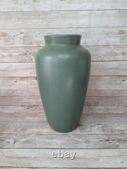 Vintage ZANESVILLE Matte Green Arts And Crafts Pottery Vase 12