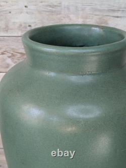 Vintage ZANESVILLE Matte Green Arts And Crafts Pottery Vase 12