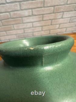 Vintage Zanesville Pottery Arts & Crafts Tobacco Leaf Vase Matte Green