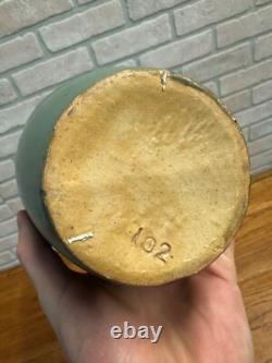 Vintage Zanesville Pottery Arts & Crafts Tobacco Leaf Vase Matte Green