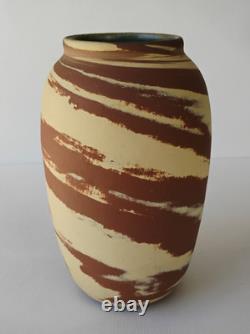 W. J. Gordy Mission Swirl Arts & Crafts Art Pottery 8 Vase