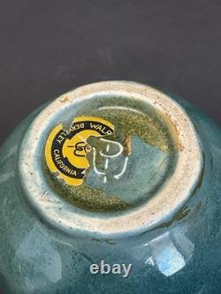 Walrich Pottery Berkeley California Arts & Crafts Vase Blue WithMicro Crystalline