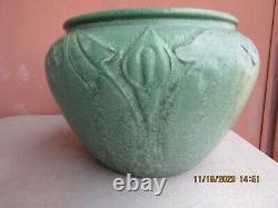 Weller Arts & Crafts Matte Green 7 by 10 Jack in Pulpits Jardiniere