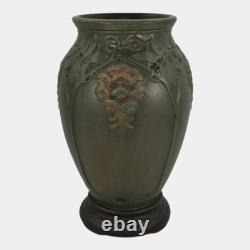 Weller Kenova Arts and Crafts Pottery Matte Green Ceramic Vase