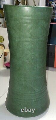 Weller Matte Green 10 Vase 1910 Arts & Crafts Era Pottery Pot Suevo Design