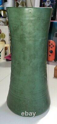 Weller Matte Green 10 Vase 1910 Arts & Crafts Era Pottery Pot Suevo Design