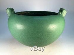 Weller Matte Green Jardiniere 2 Handles Old Arts and Crafts Pottery Vase